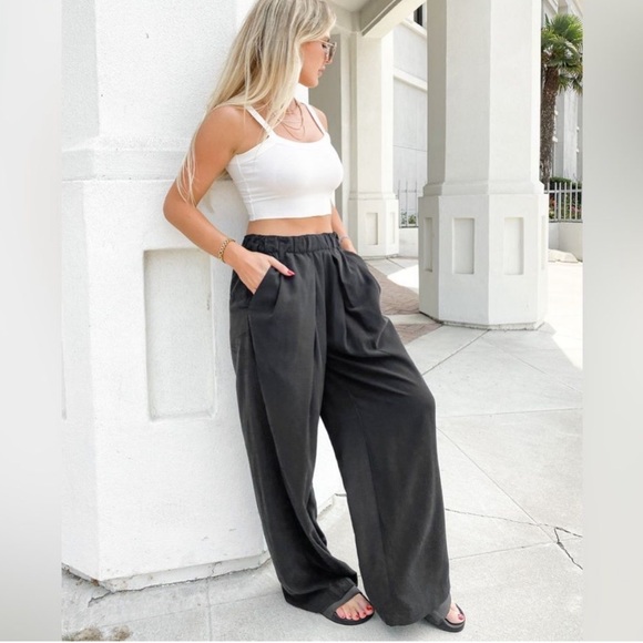 Free People Nothin' To Say Pleated Trousers in Black Size Medium 0965 - Picture 2 of 10